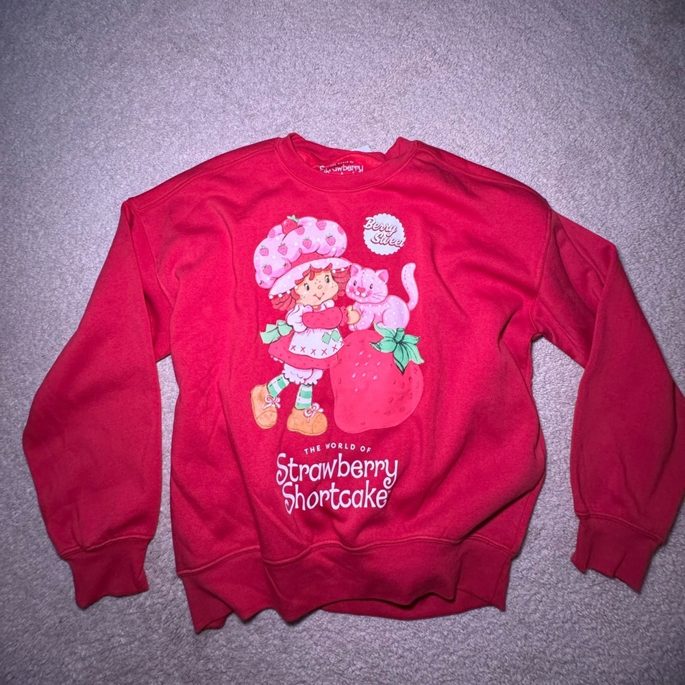 Strawberry Shortcake Hybrid Apparel Red Graphic Oversized Fit Sweatshirt